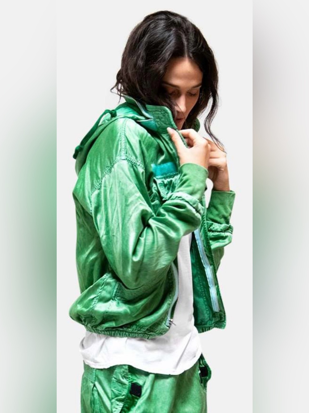 Freecity satin air jump zip up hooded jacket pockets green small